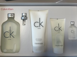 Calvin Klein CK One Eau De Toilette 200ml Gift Set
